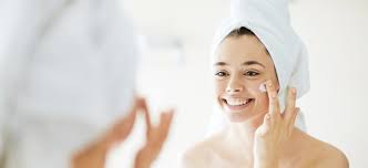 Czy istnieją efektywne kosmetyki, ażeby dbać o swoją skórę twarzy?